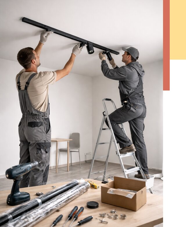 Установка трековых светильников в натяжной потолок в Людиново от 4275 руб. | ОТДЕЛОЧНИК-Люд